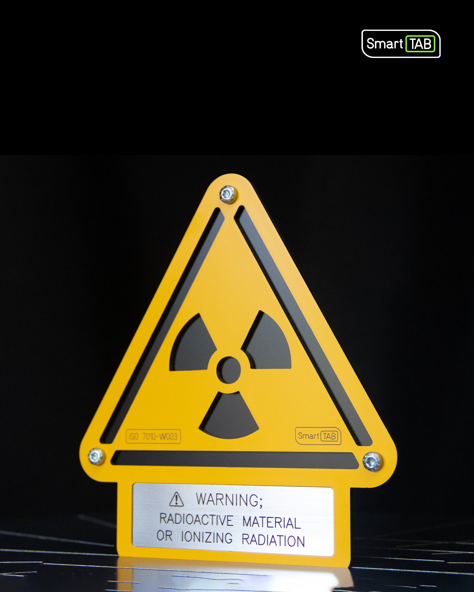 Premium safety sign “Radioactive Material” ISO 7010 W003 – CNC-Milled Aluminum Composite