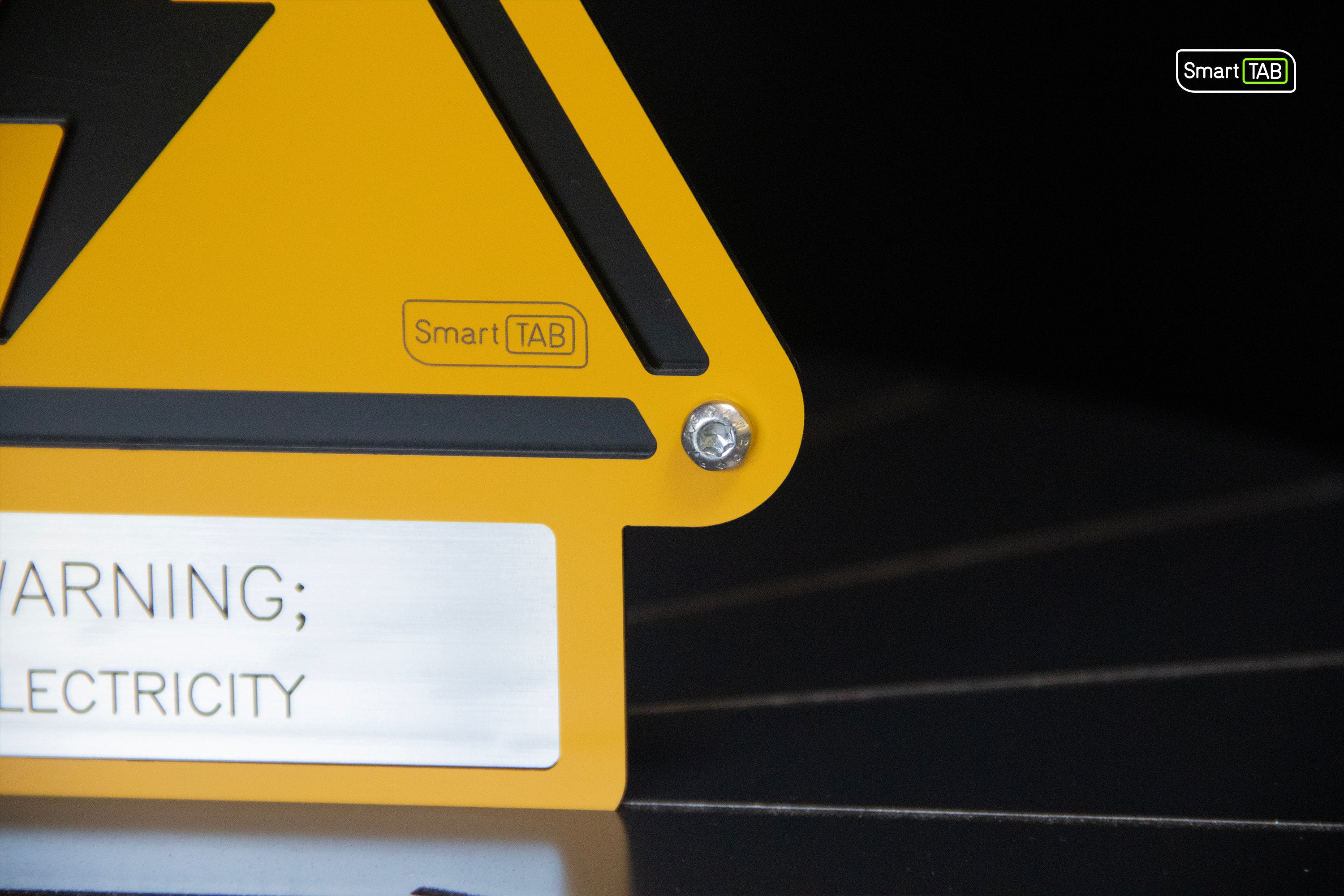 Premium safety sign “Warning: Electricity” W012 – Exclusive SmartTAB Design – CNC-Milled Aluminum Composite