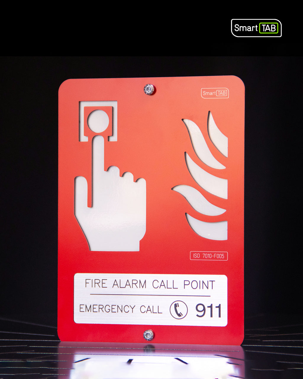 Premium safety sign “Fire Alarm Call Point” ISO 7010 F005 – CNC-Milled Aluminum Composite with Photoluminescent Effect