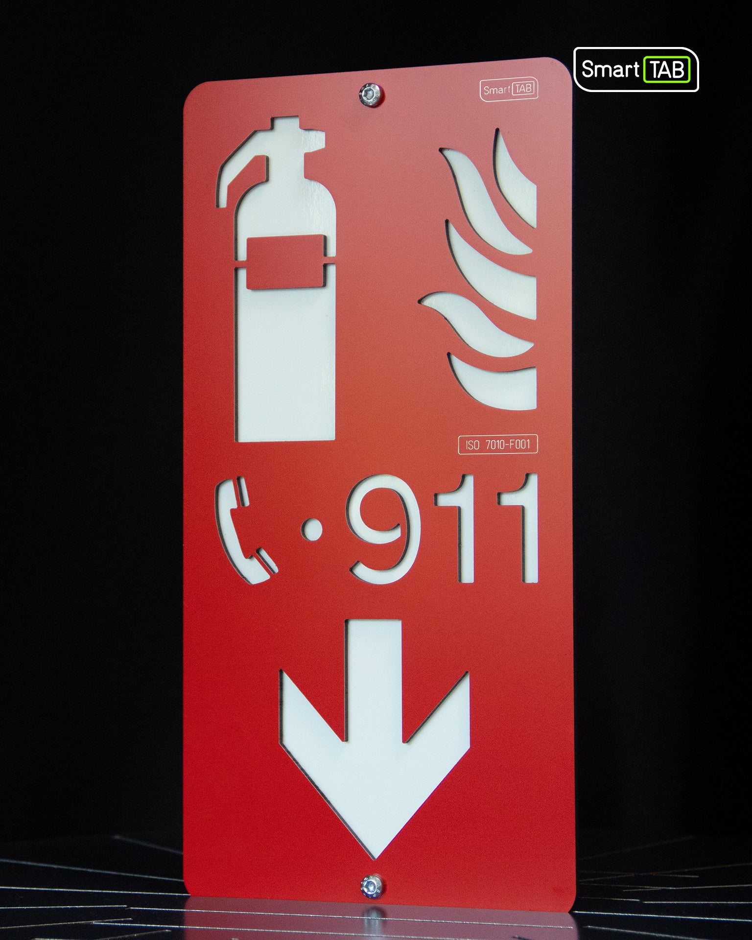 Premium safety sign “Fire Extinguisher” ISO 7010 F001 – CNC-Milled Aluminum Composite with Photoluminescent Effect