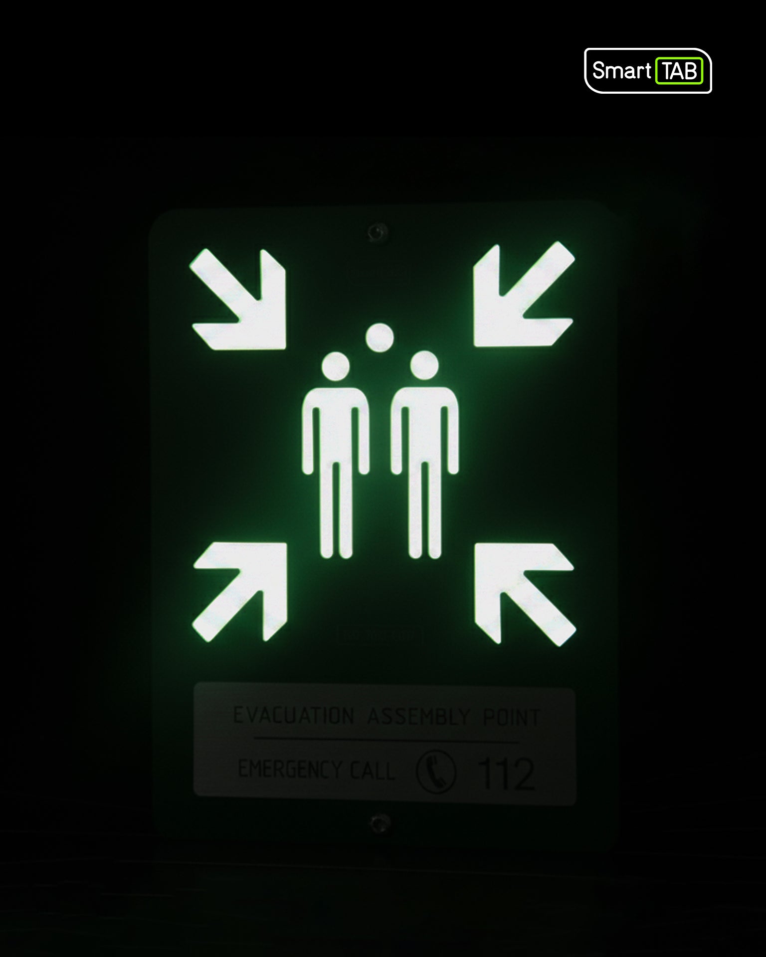 Premium safety sign “Evacuation Assembly Point” ISO 7010 E007 – CNC-Milled Aluminum Composite with Photoluminescent Effect
