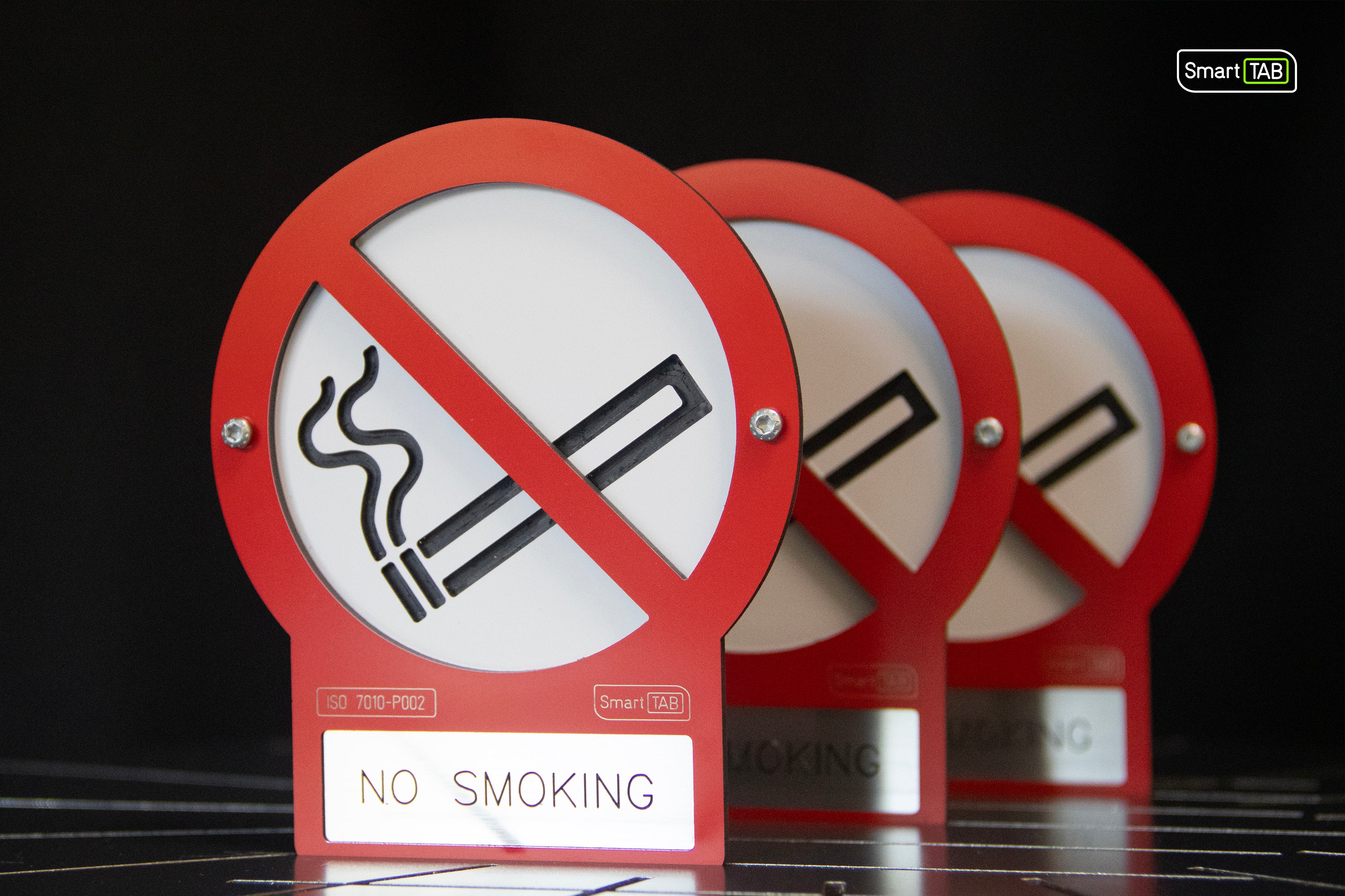 Premium safety sign “No Smoking” ISO 7010 P002 – CNC-Milled Aluminum Composite