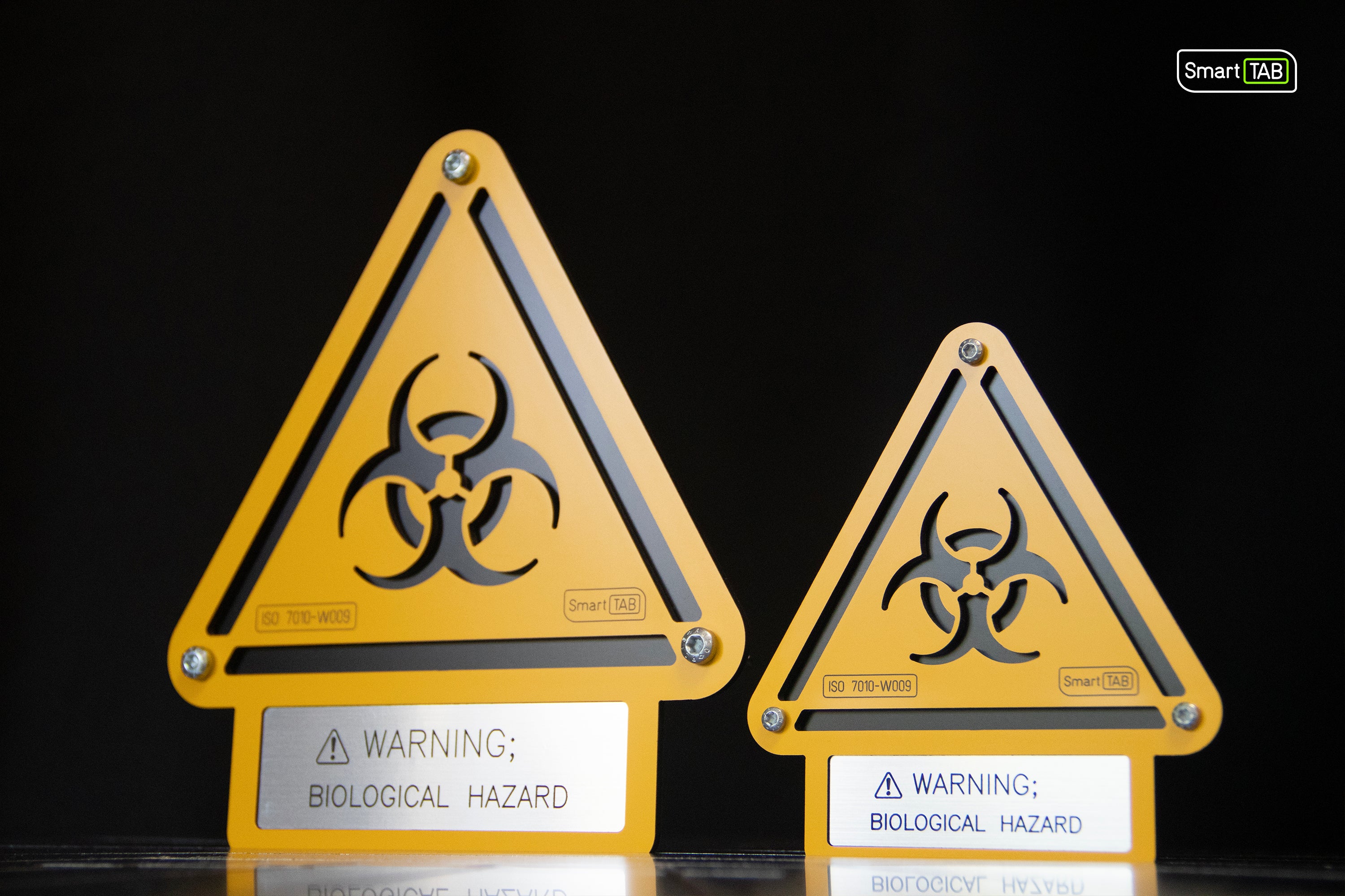Premium safety sign “Biological Hazard” ISO 7010 W009 – CNC-Milled Aluminum Composite