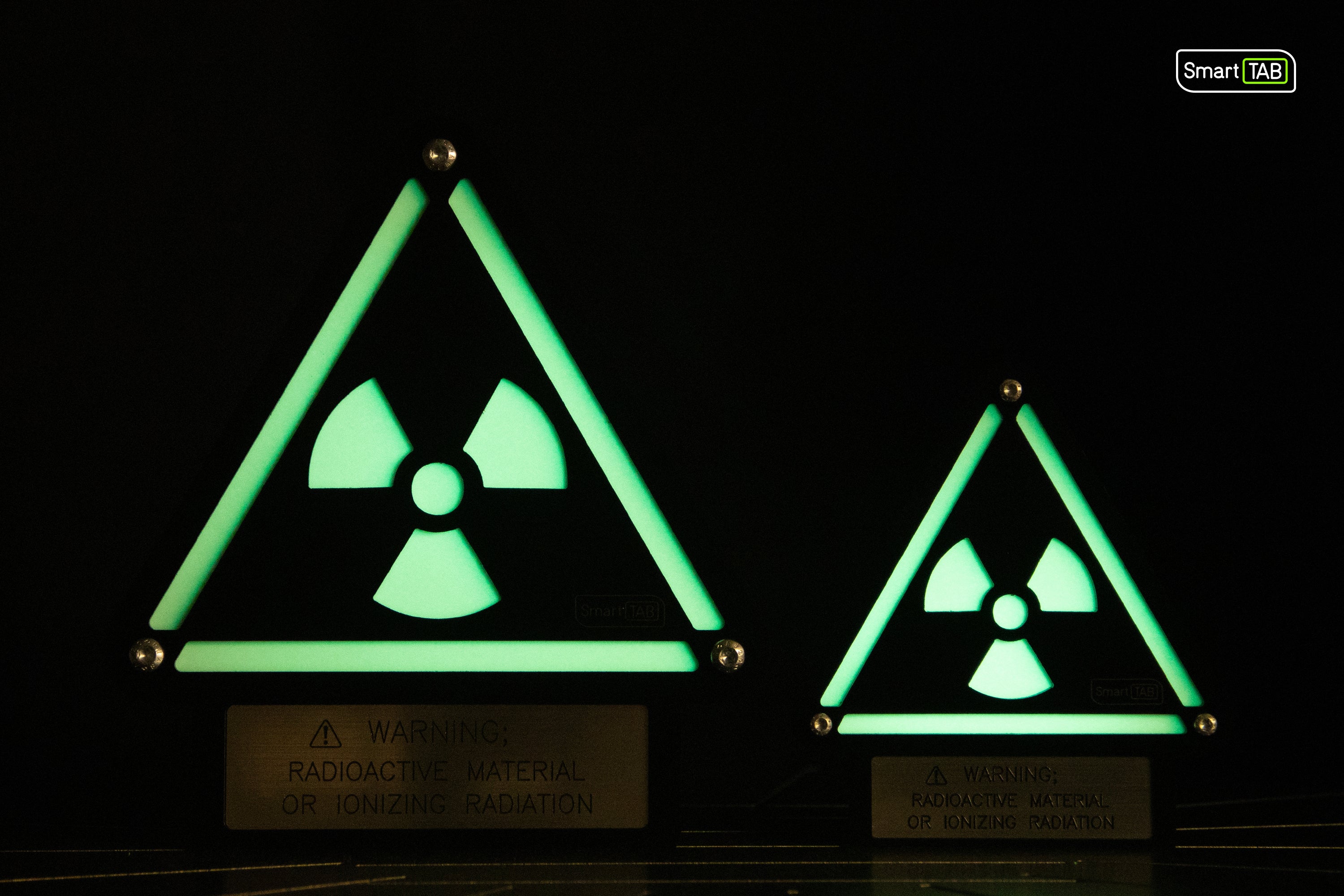 Custom Radioactive Warning Sign – Stylish Phosphorescent Wall Art | CNC-Milled Aluminum Composite