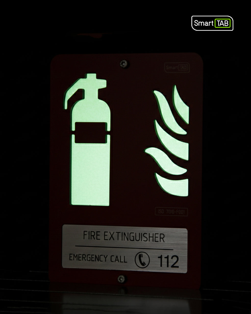 Premium safety sign “Fire Extinguisher” ISO 7010 F001 – CNC-Milled Aluminum Composite with Photoluminescent Effect