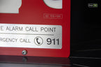Premium safety sign “Fire Alarm Call Point” ISO 7010 F005 – CNC-Milled Aluminum Composite with Photoluminescent Effect